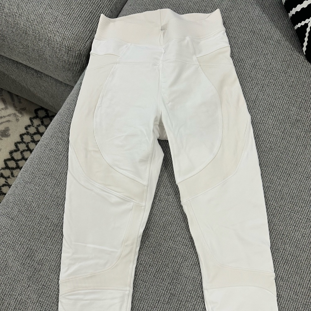 White Lululemon ribbed leggings